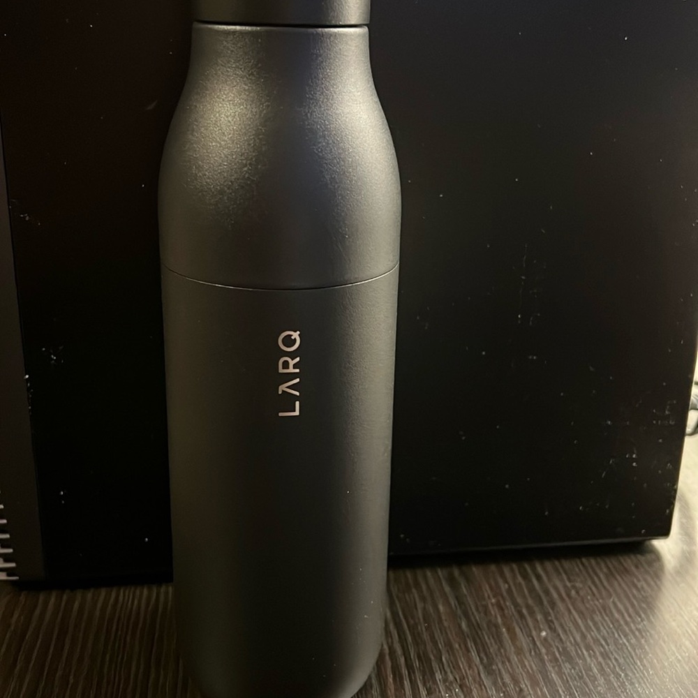 LARQ 740ml UV-Self-Cleaning water bottle